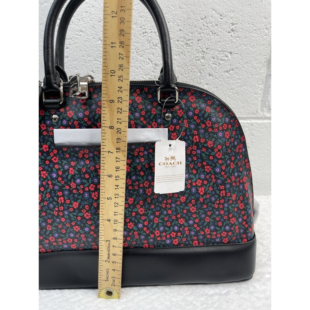 Coach Sierra Bag in Ranch Floral print Coated Canvass Leather Base & Handle NWT - Picture 4 of 11